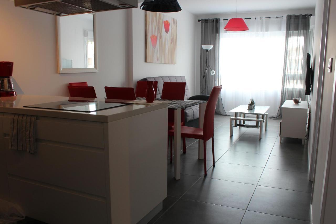 New Apartment With Sea View Of Andrew And Natallia カンポアモル エクステリア 写真